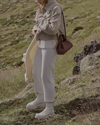 Clara | Stylish Travel Companion