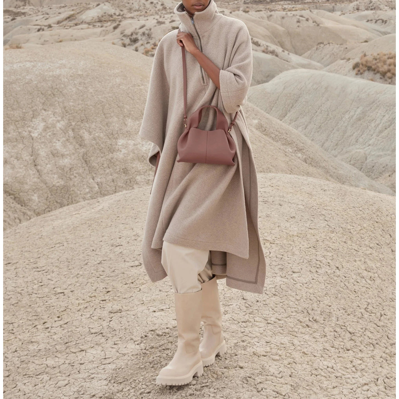 Clara | Stylish Travel Companion