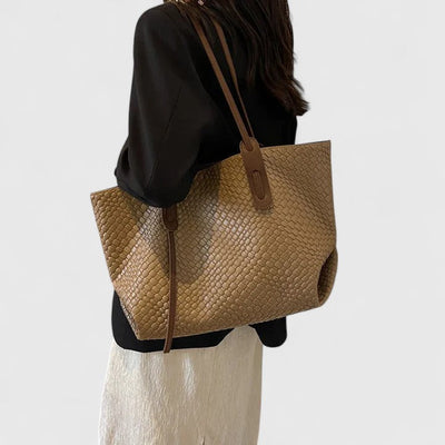 Clara | Chic Tote Bag